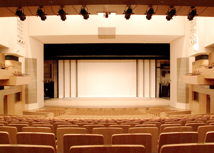 新見文化交流館（まなび広場にいみ）｜大ホール