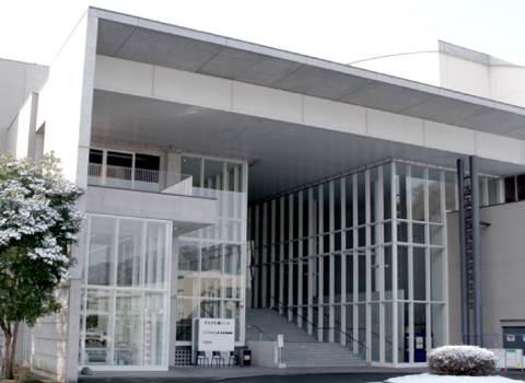 新見文化交流館（まなび広場にいみ）